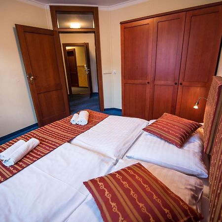 Hotel Golfer Kremnica Ngoại thất bức ảnh