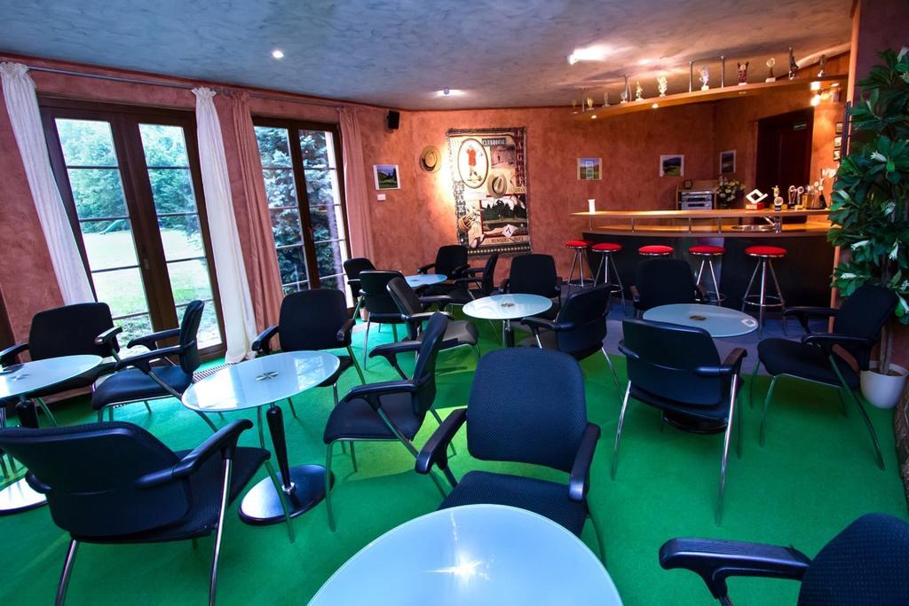 Hotel Golfer Kremnica Ngoại thất bức ảnh