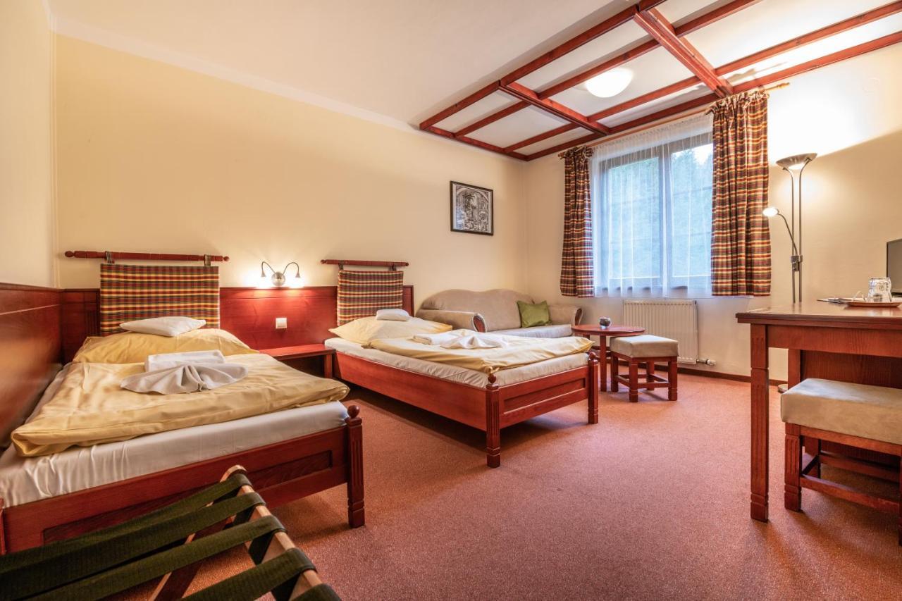 Hotel Golfer Kremnica Ngoại thất bức ảnh